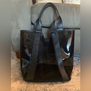 Black beach tote